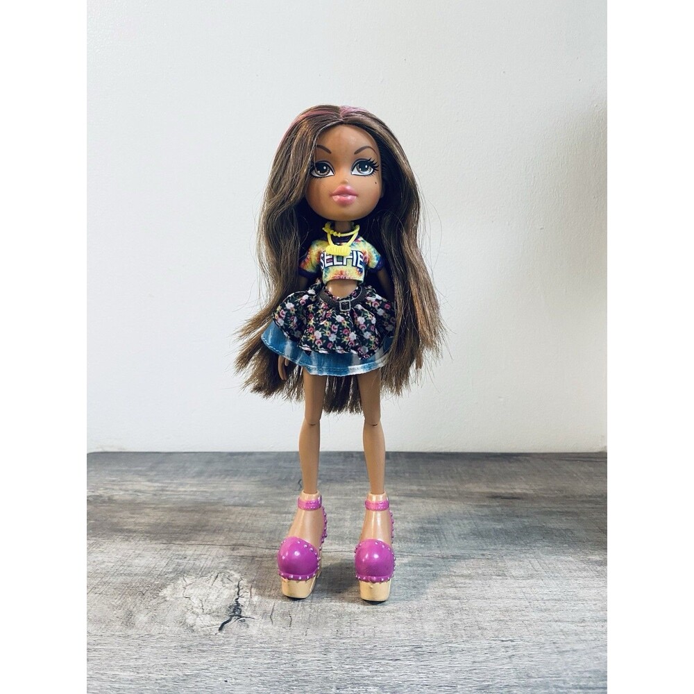 2015 MGA Bratz #SelfieSnaps Selfie Snaps Yasmin Fashion Glam Doll